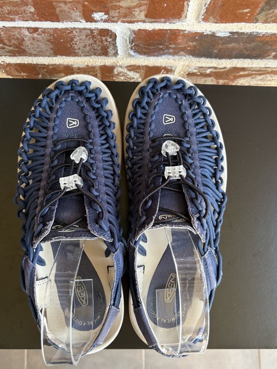 KEEN Uneek Sandals Navy Bungee Hiking Sport Waterproof Water Shoes Size 9 main image 16
